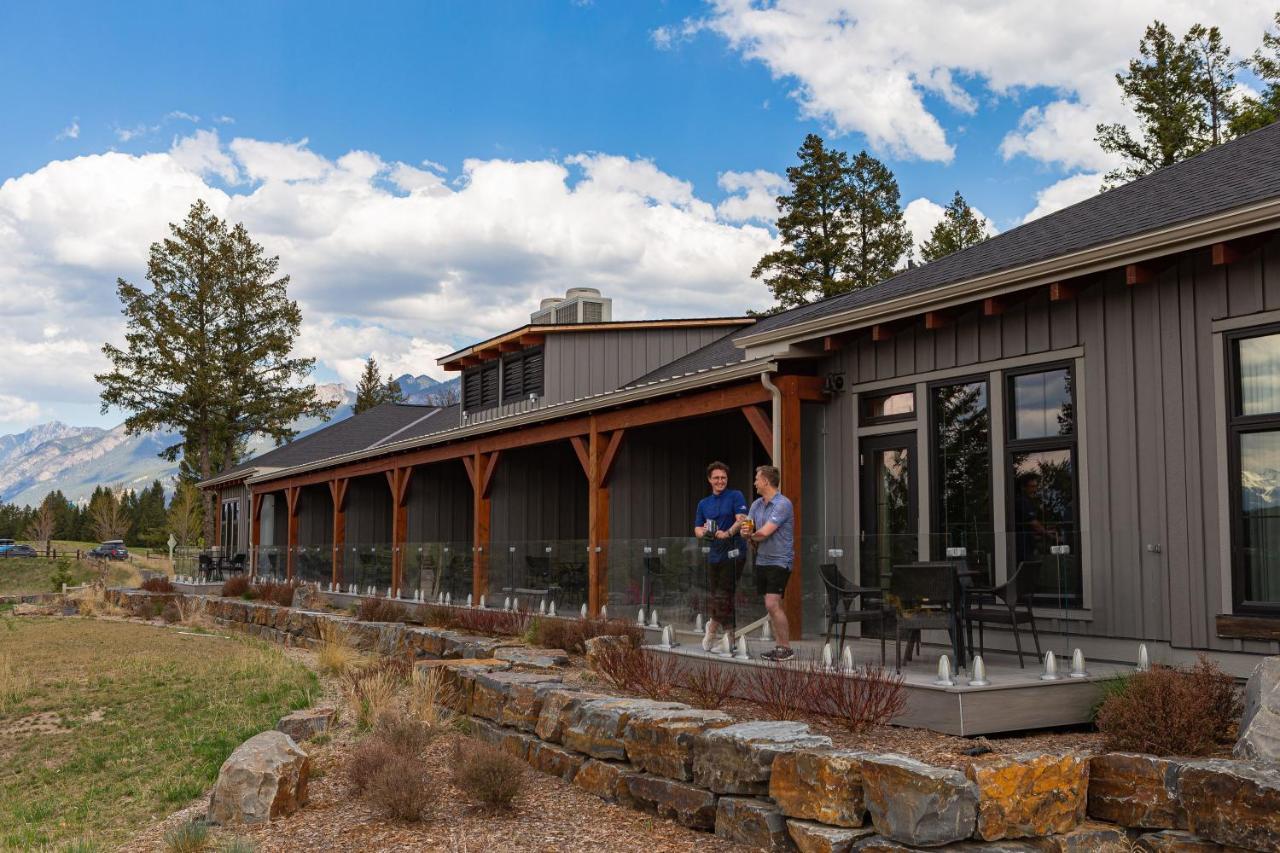 Headwaters Lodge At Eagle Ranch Resort Invermere Bagian luar foto