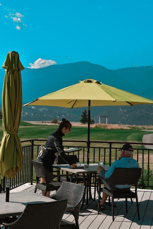 Headwaters Lodge At Eagle Ranch Resort Invermere Bagian luar foto