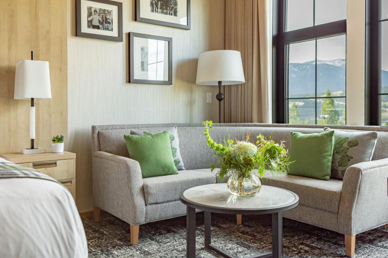 Headwaters Lodge At Eagle Ranch Resort Invermere Bagian luar foto